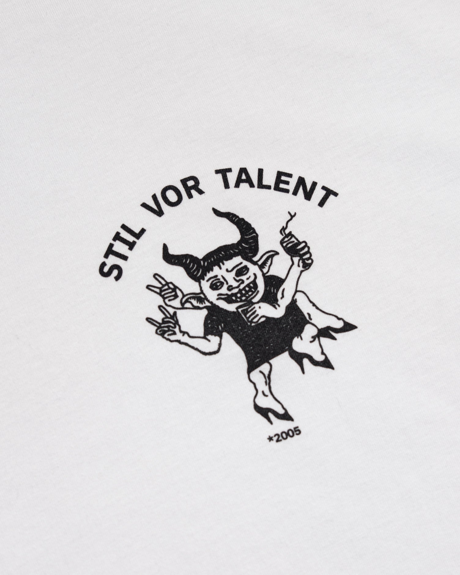 Lot de produits dérivés festifs : Deux T-shirts – Un pour vous, un pour votre meilleur(e) ami(e)
